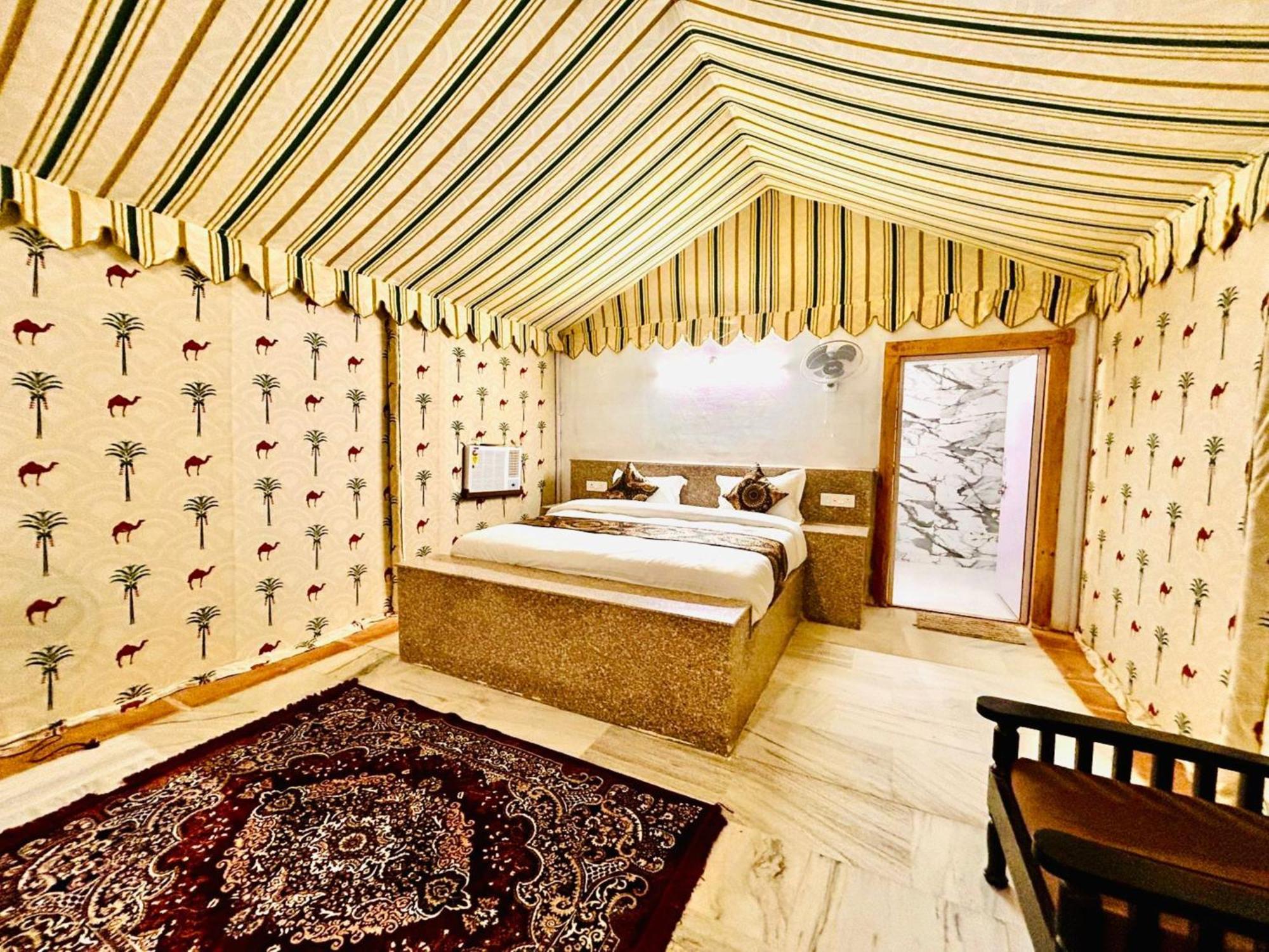 Jaisalmer Sand Dunes Luxury Camp And Resort Exterior photo
