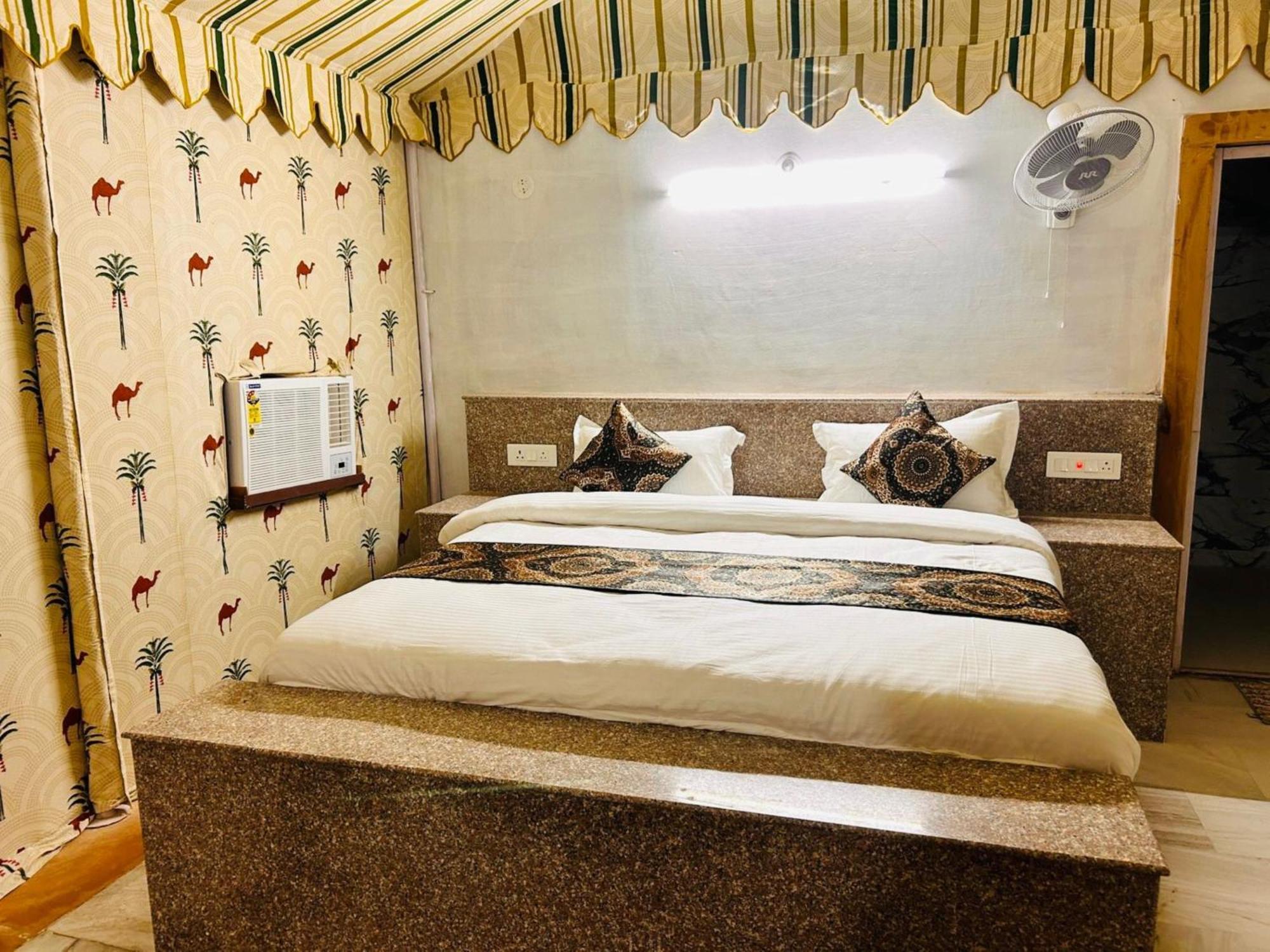 Jaisalmer Sand Dunes Luxury Camp And Resort Exterior photo