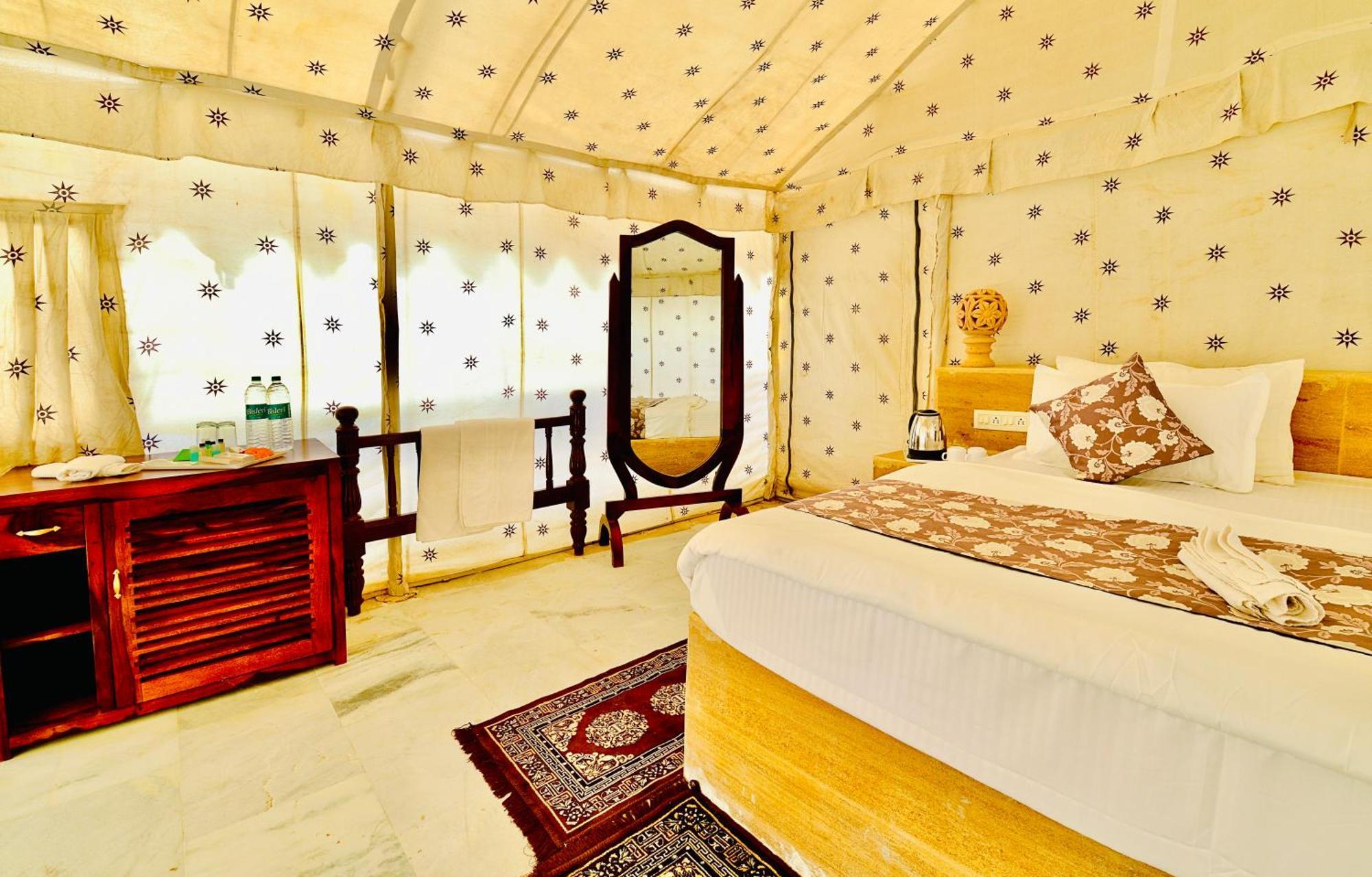 Jaisalmer Sand Dunes Luxury Camp And Resort Exterior photo